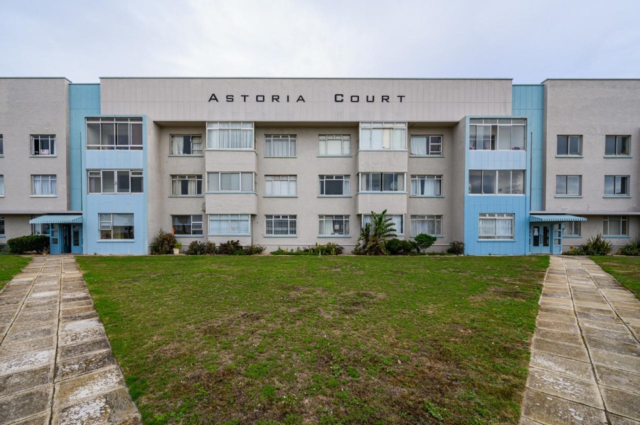 1 Bedroom Property for Sale in Summerstrand Eastern Cape